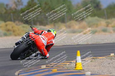 media/Sep-25-2023-Moto Forza (Mon) [[81ffa65e0a]]/B-C Group/Session 4 (Turn 2 Backside)/